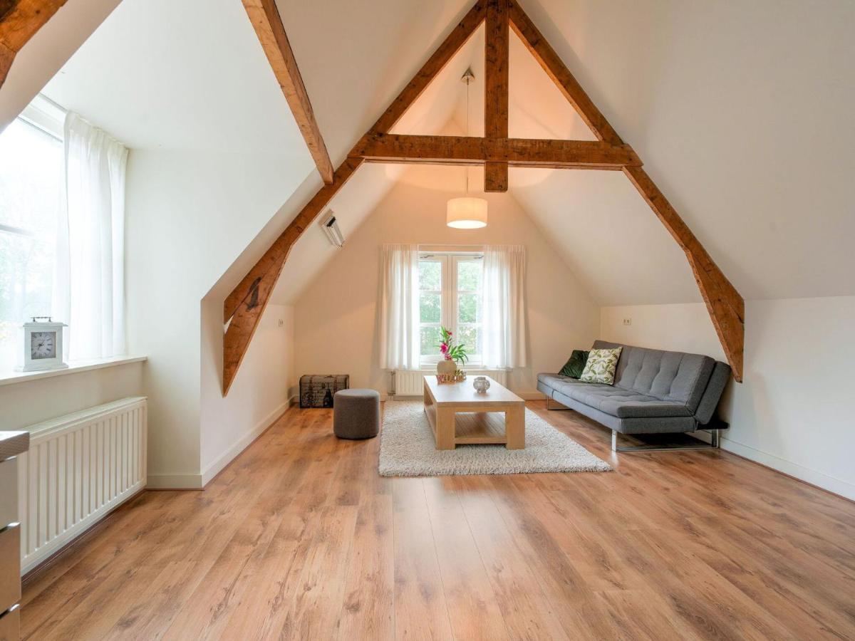 Cozy Holiday Home By The Canal In Dwingeloo Extérieur photo