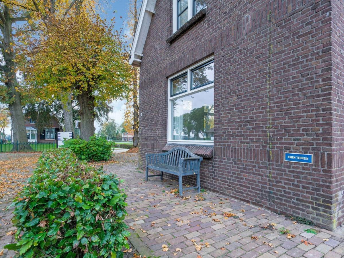 Cozy Holiday Home By The Canal In Dwingeloo Extérieur photo